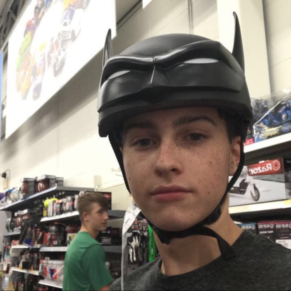 Meet your Posher, Tucker